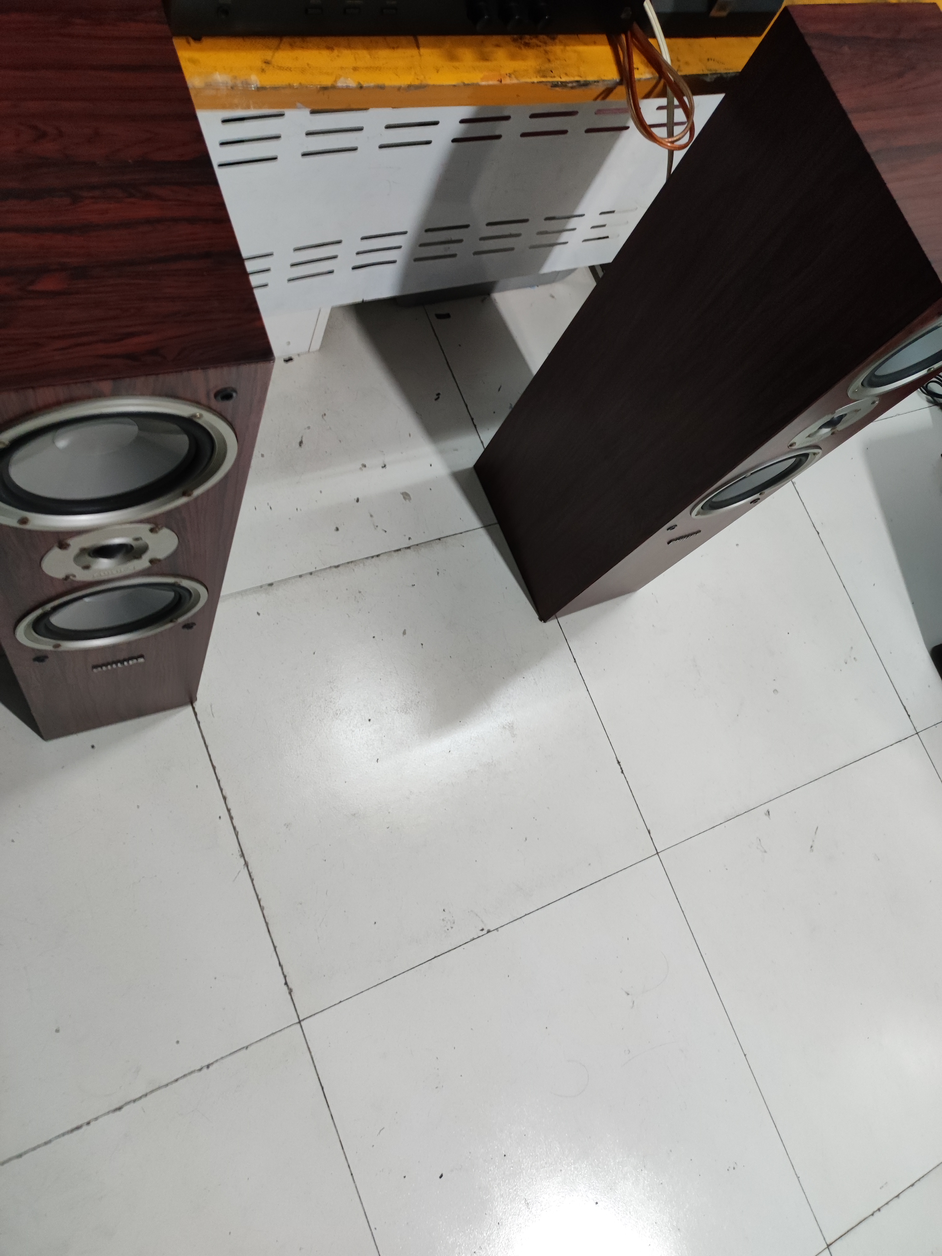 飞落地音箱，不包邮不退换