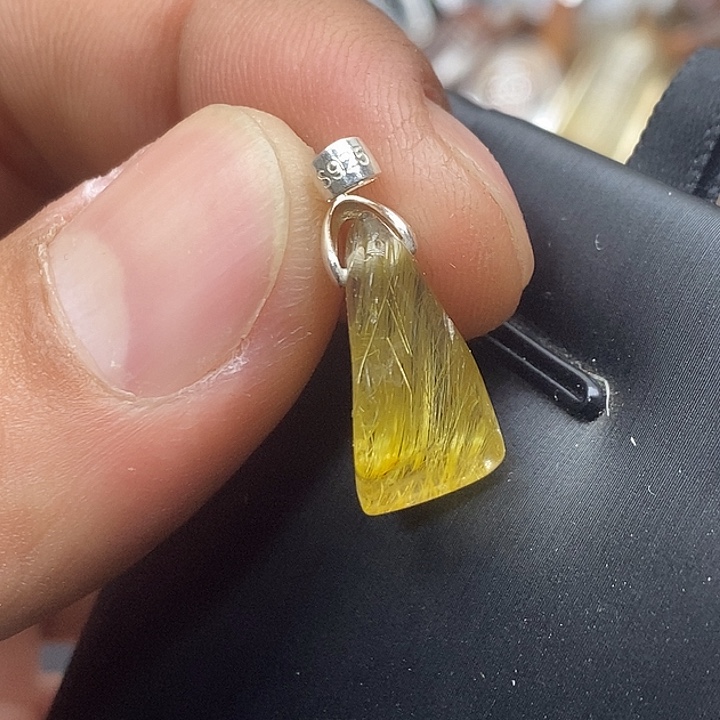 未镶嵌水晶珠宝半成品