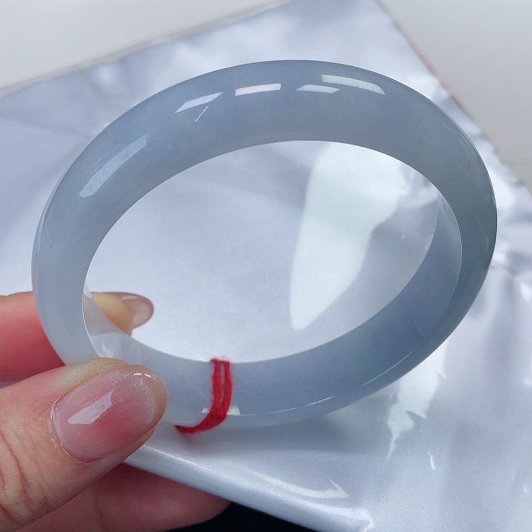 翡翠手镯未镶嵌缅甸翡翠