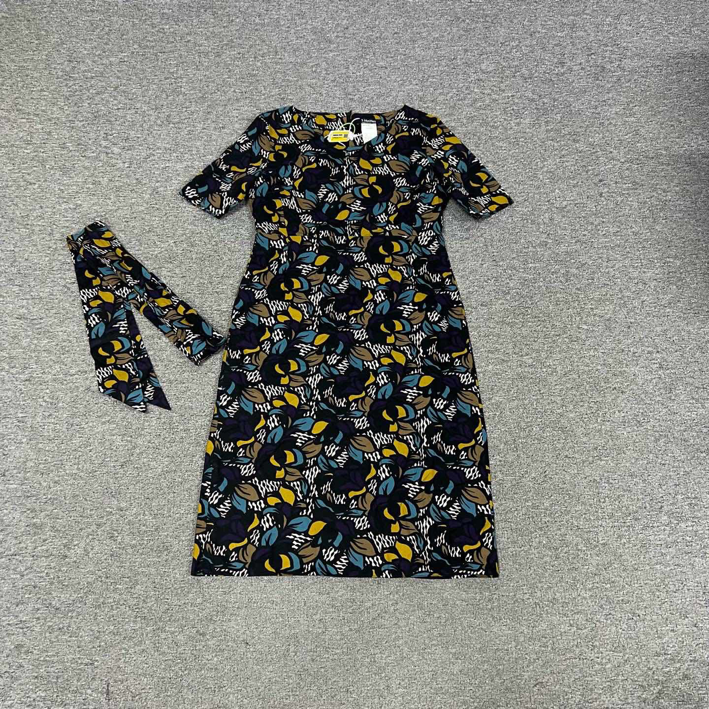 99新 AMIPARIS maxmara 花卉 连衣裙 42码