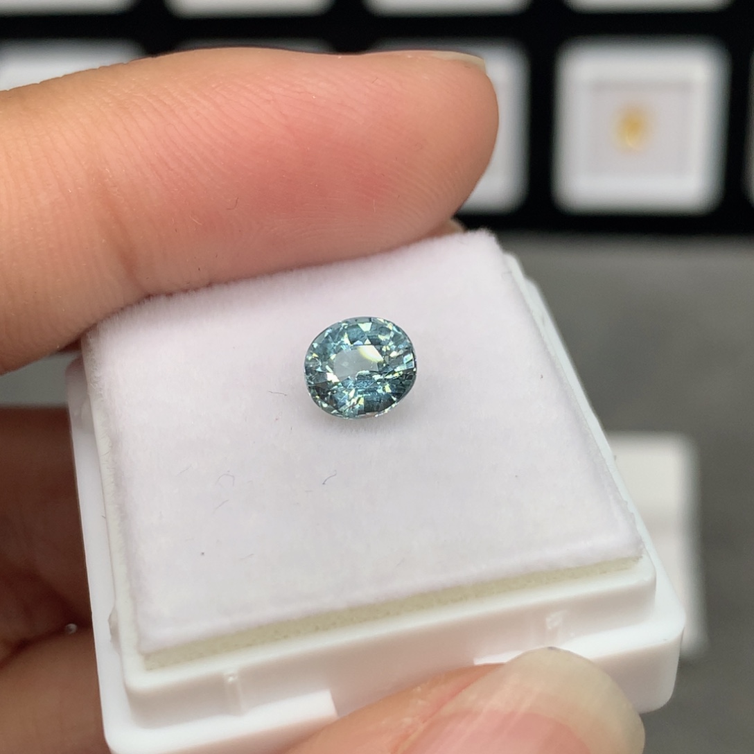 裸石碧玺未镶嵌5.3✖️6mm蓝碧玺