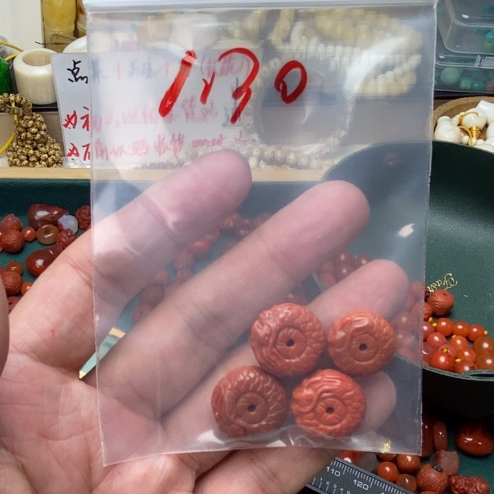 南红玛瑙龙扣未镶嵌