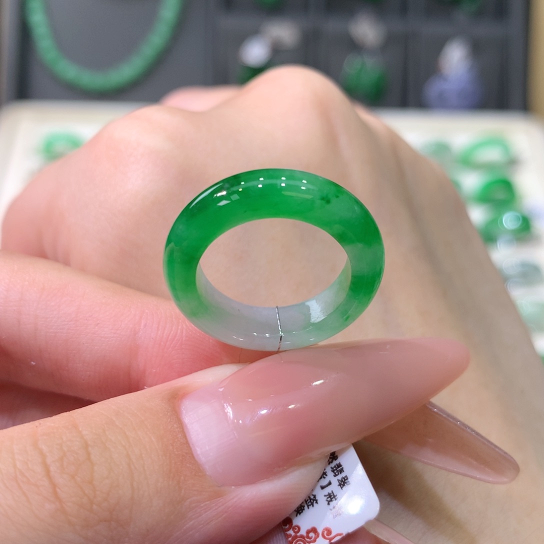 未镶嵌戒指翡翠10阳绿