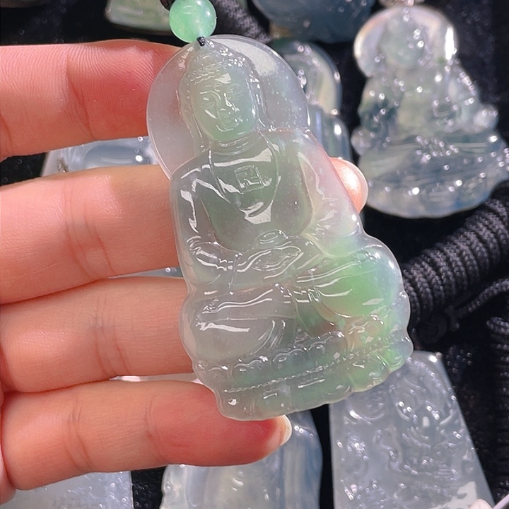 翡翠颈饰未镶嵌58，