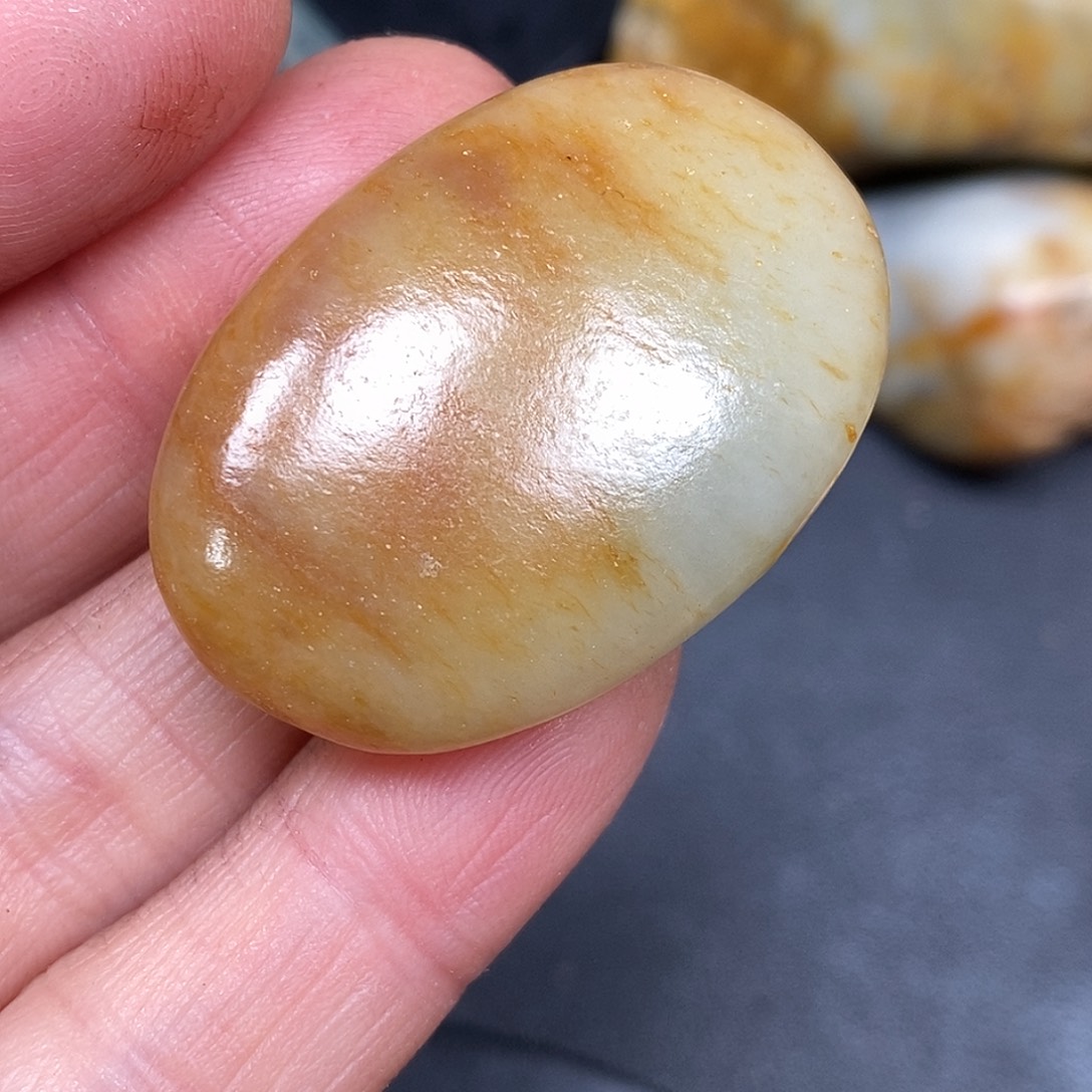 和田玉未镶嵌珠宝奇石