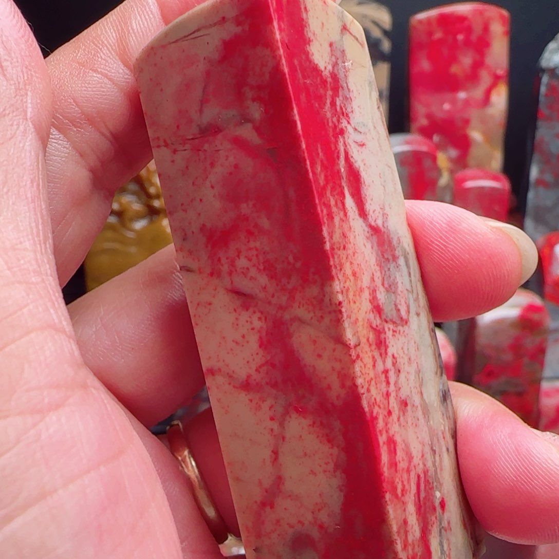 昌化石昌化鸡血石