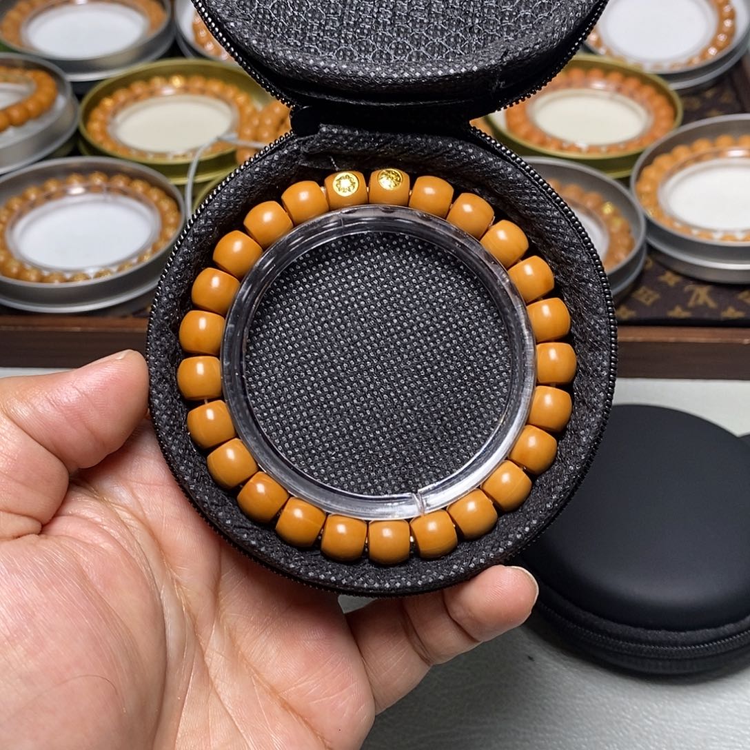 猴头核桃手串55号高配双标18k直切9左右