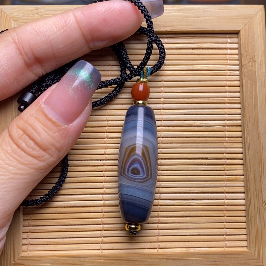 玛瑙/玉髓珠宝半成品未镶嵌月****梨