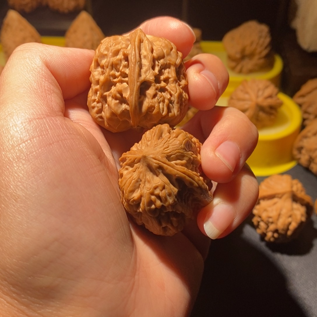 文玩核桃吊坠平谷火苗