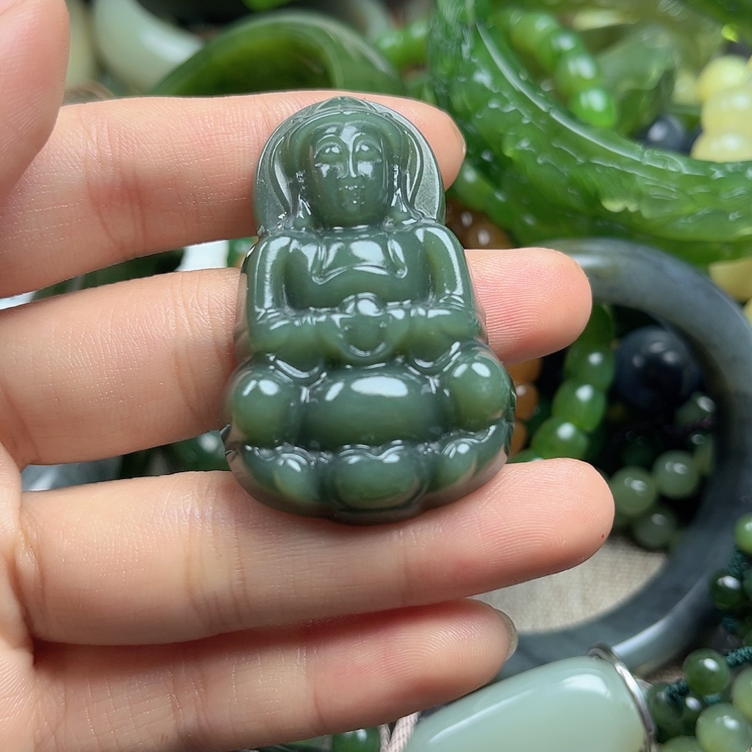 和田玉（碧玉）未镶嵌颈饰