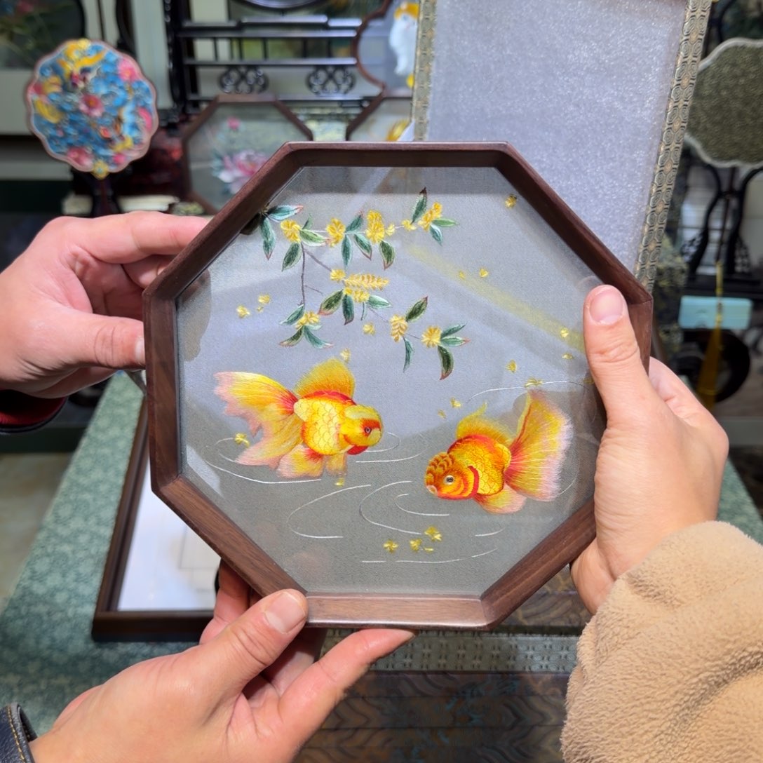 刺绣手工苏绣工艺异色精品