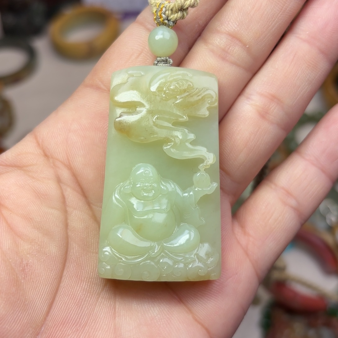 和田玉颈饰未镶嵌