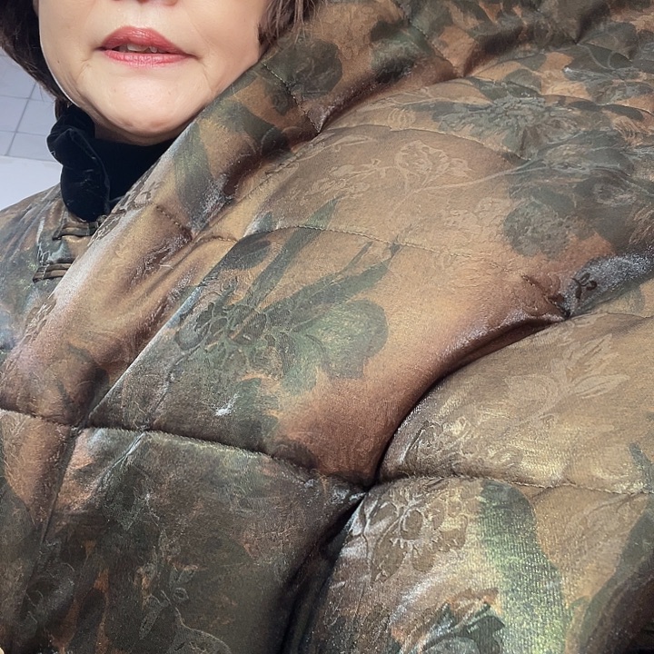 絮片（532）号2.5米黑韩国绒0.5，白色包边1米