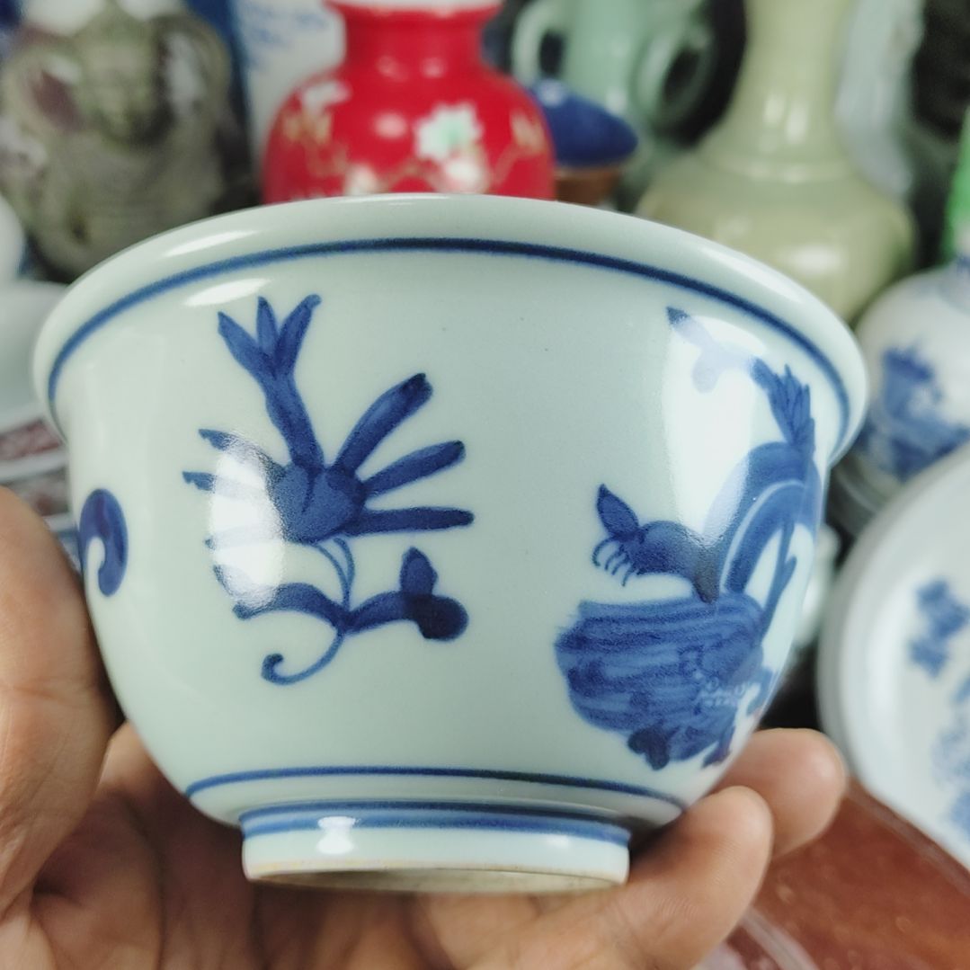 瓶全手工制作的瓷器