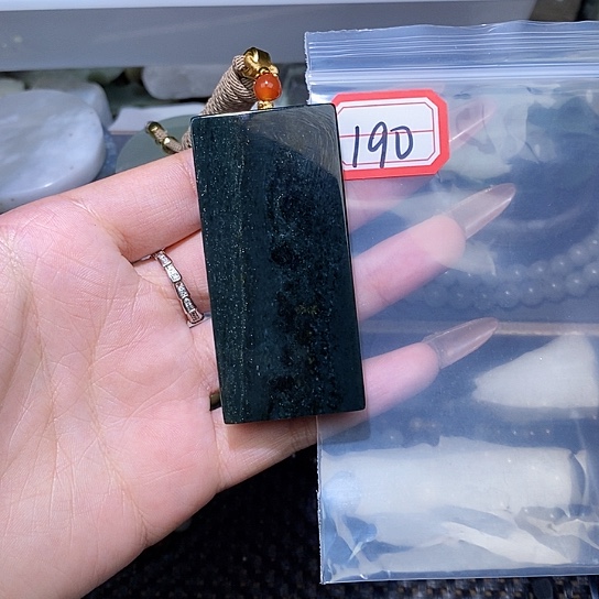 和田玉和田玉边角料随机发未镶嵌