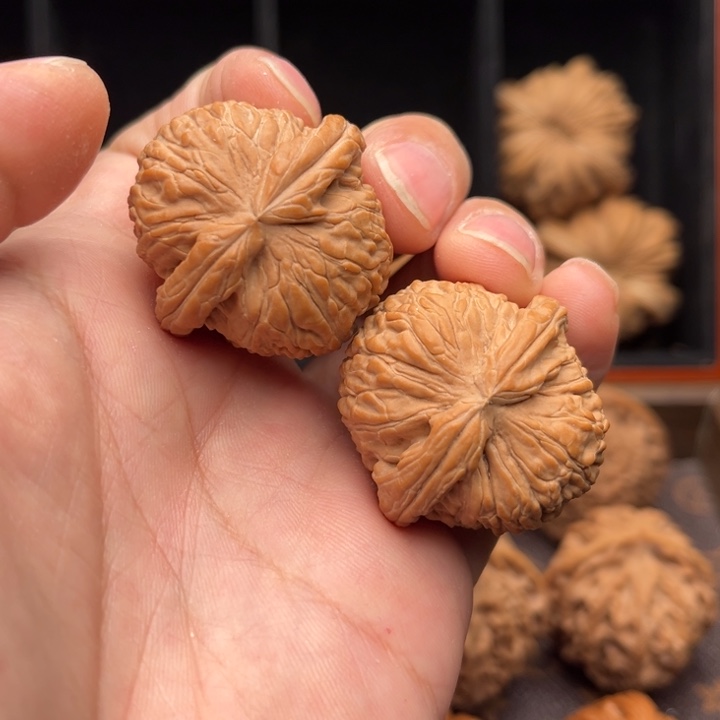吊坠文玩核桃球白