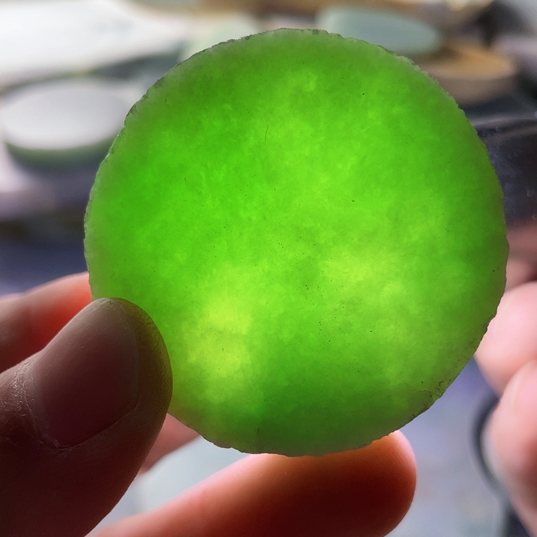 翡翠颈饰未镶嵌毛料102