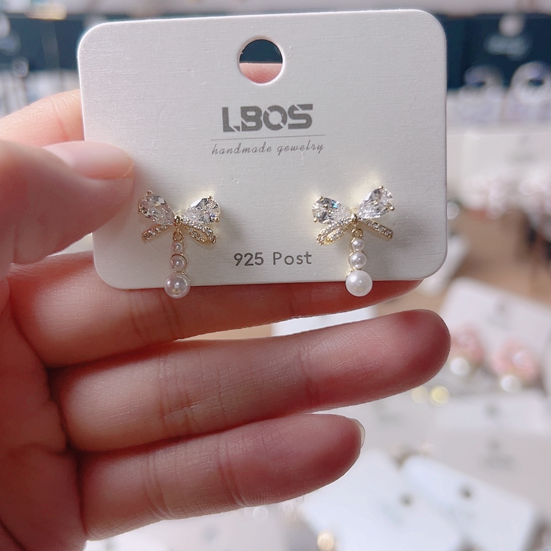 锆石纯铜合金耳环的