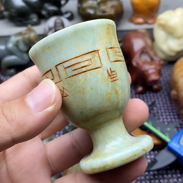 未镶嵌蛇纹石玉颈饰