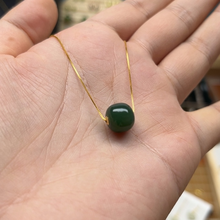 和田玉（糖玉）未镶嵌颈饰