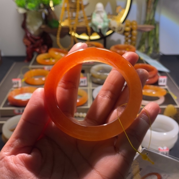 石英质玉未镶嵌手镯