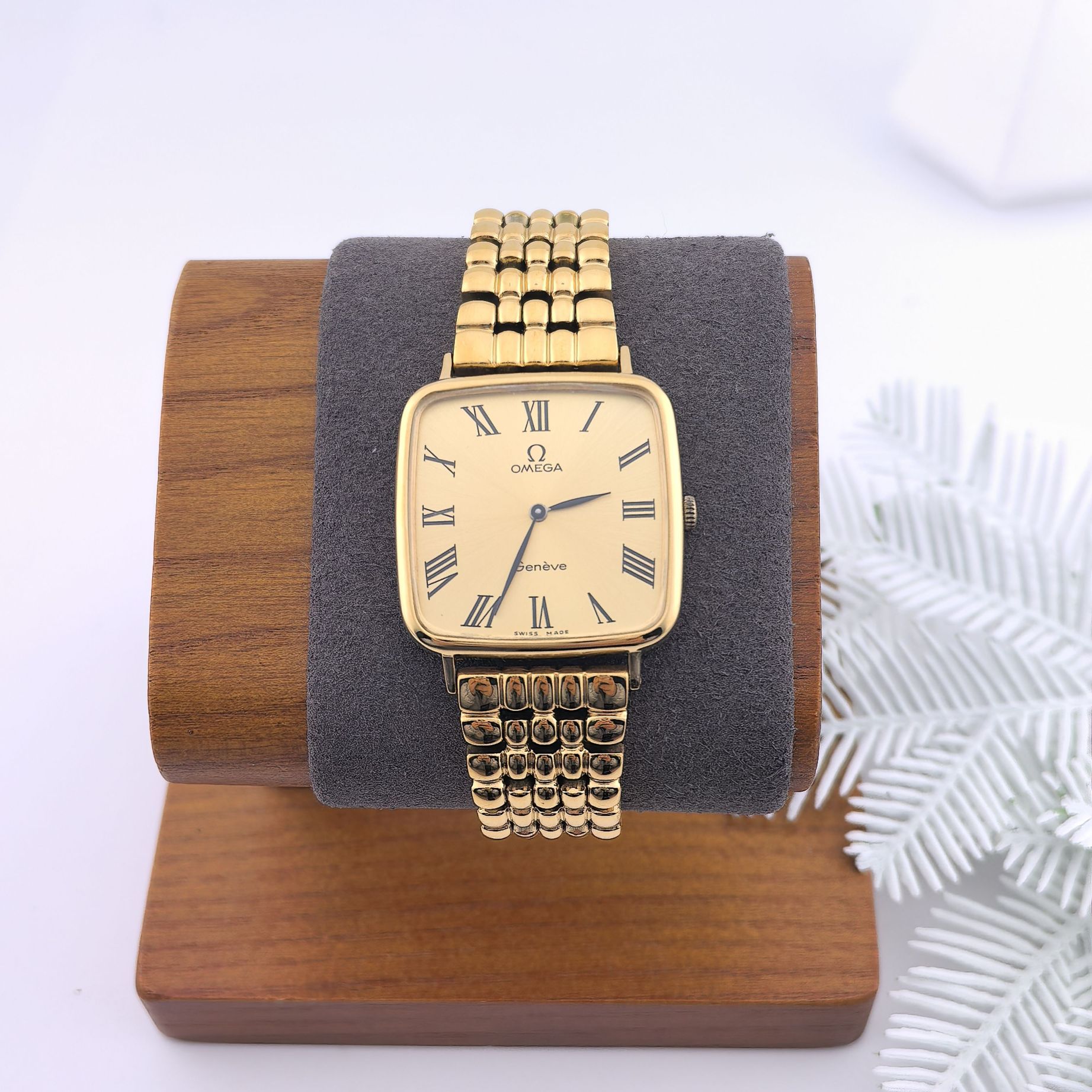 95新 Omega/欧米茄 中古欧米茄女表/手动机械/表经27mm/01946