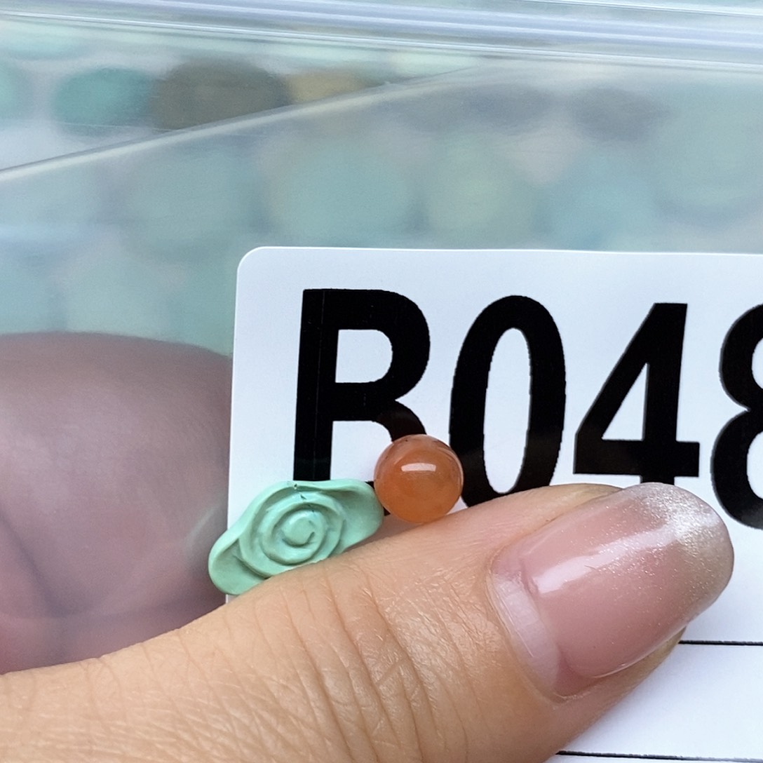 南红玛瑙配饰未镶嵌