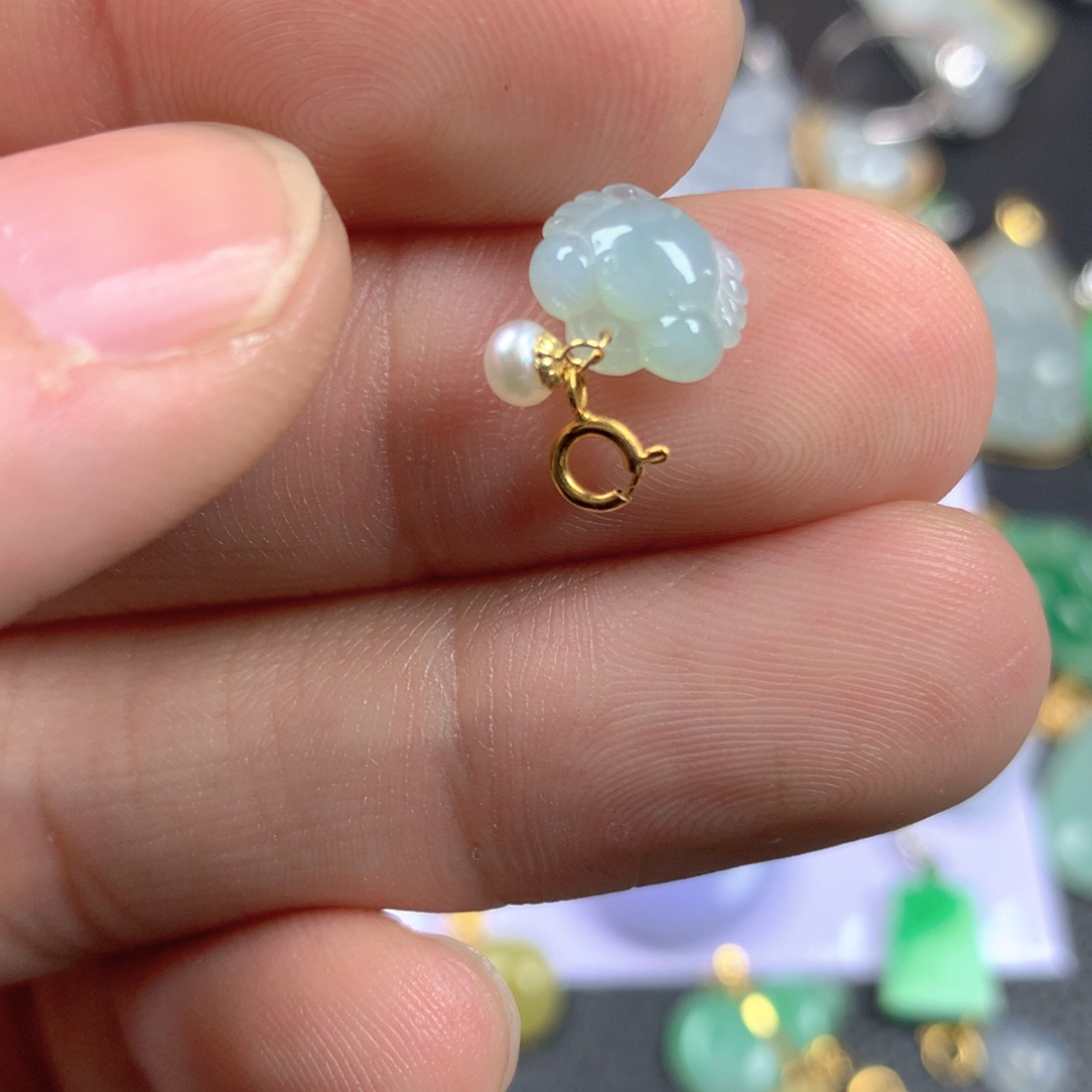 【闪购商品】翡翠18K金镶嵌颈饰翡翠