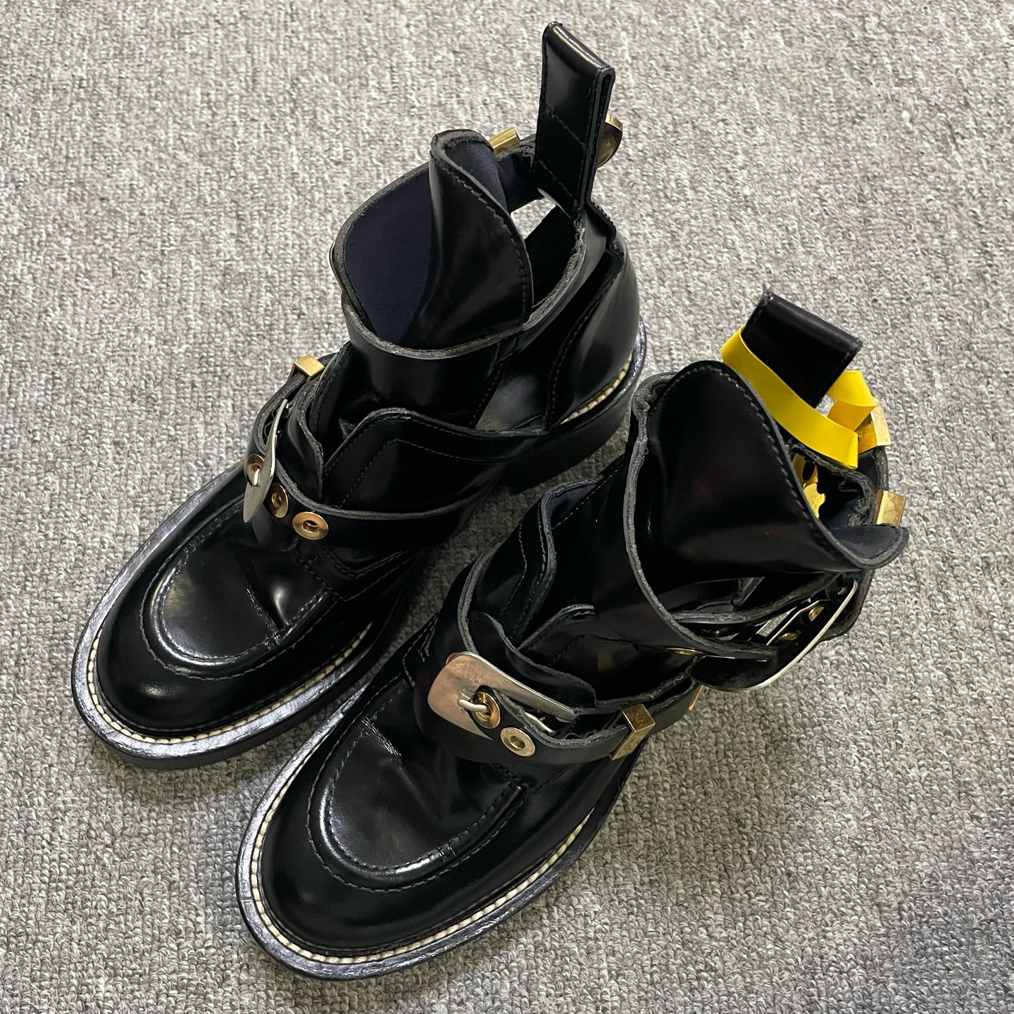 95新 Balenciaga/巴黎世家 皮革圆头搭扣短靴 37.5码/11004