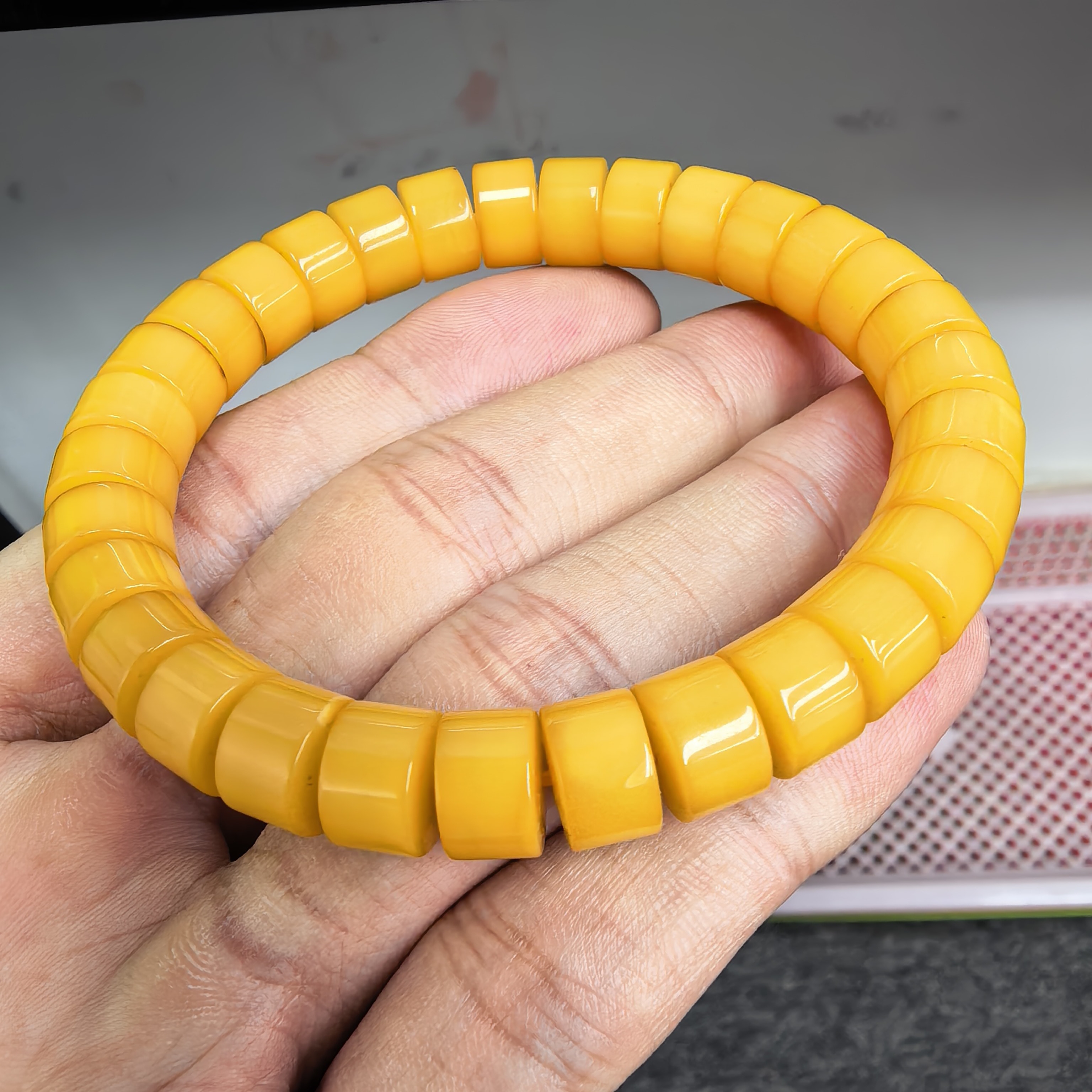 俄料蜜蜡帝王黄精工直切乾坤圈9+（214）