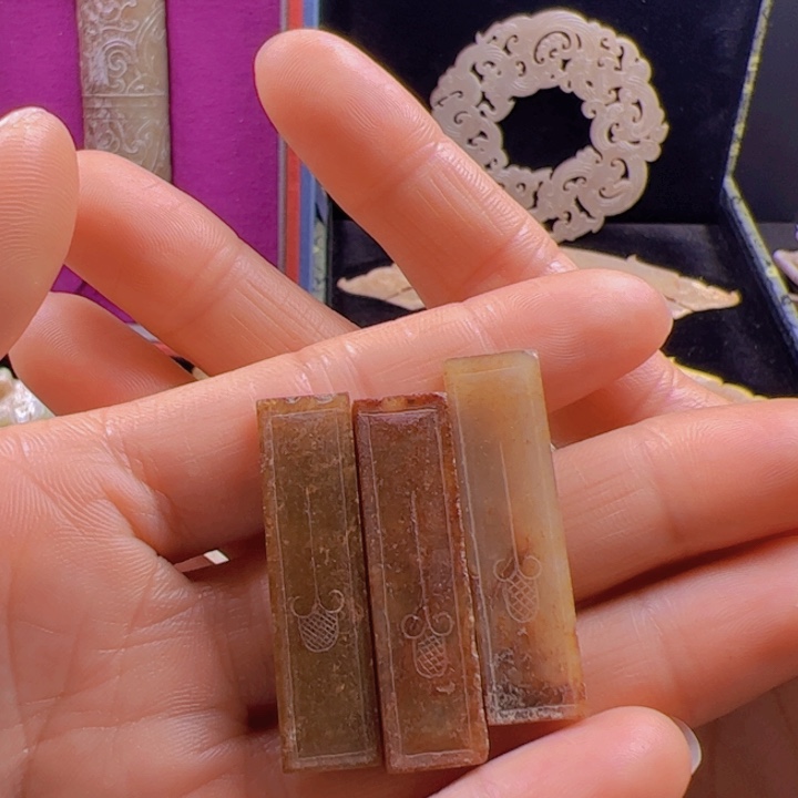 和田玉（糖玉）挂件未镶嵌