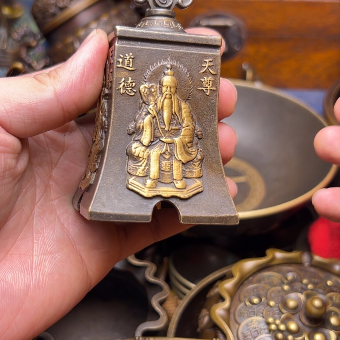 精美铜器，点击下单