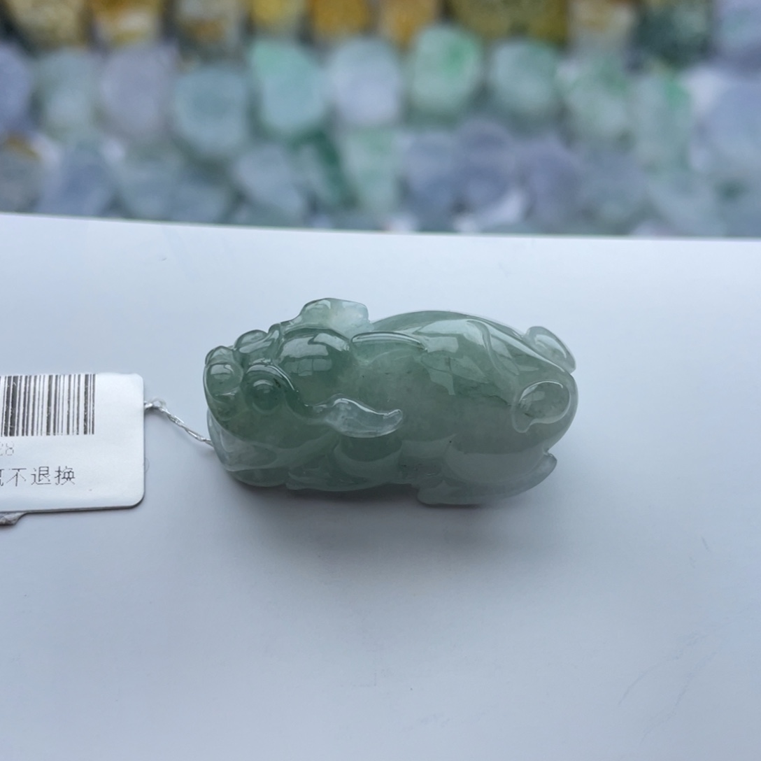 翡翠颈饰未镶嵌貔貅