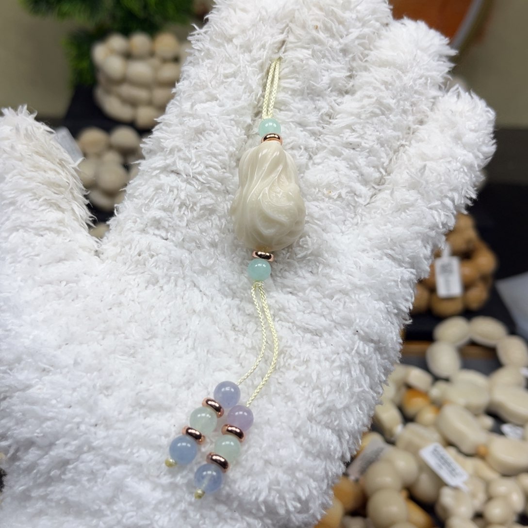 菩提根/象牙果吊坠2.8.50白菜挂件