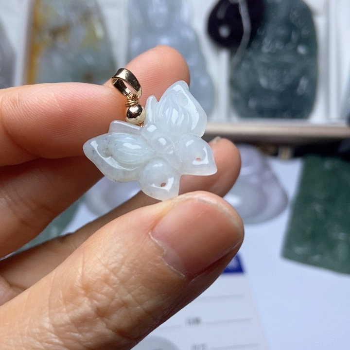 翡翠未镶嵌挂件翡翠