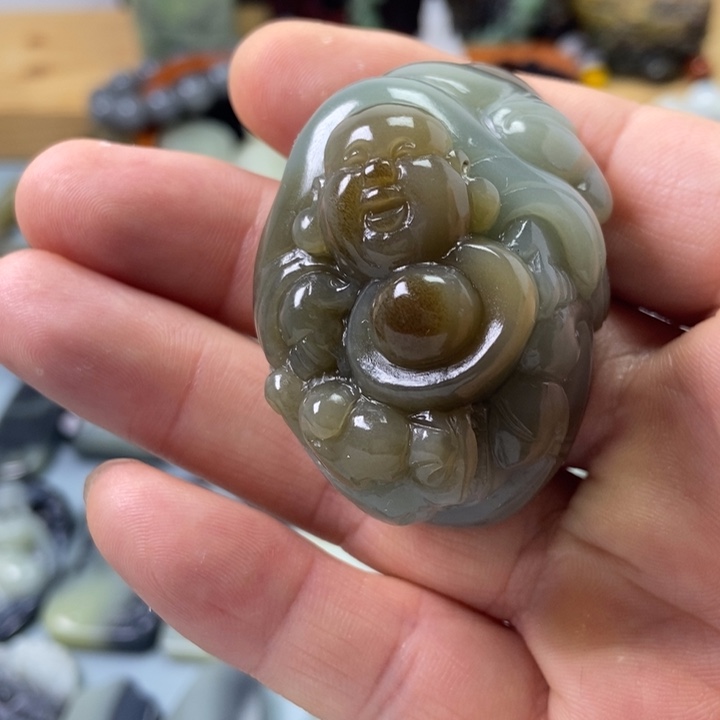 小***曦和田玉未镶嵌颈饰