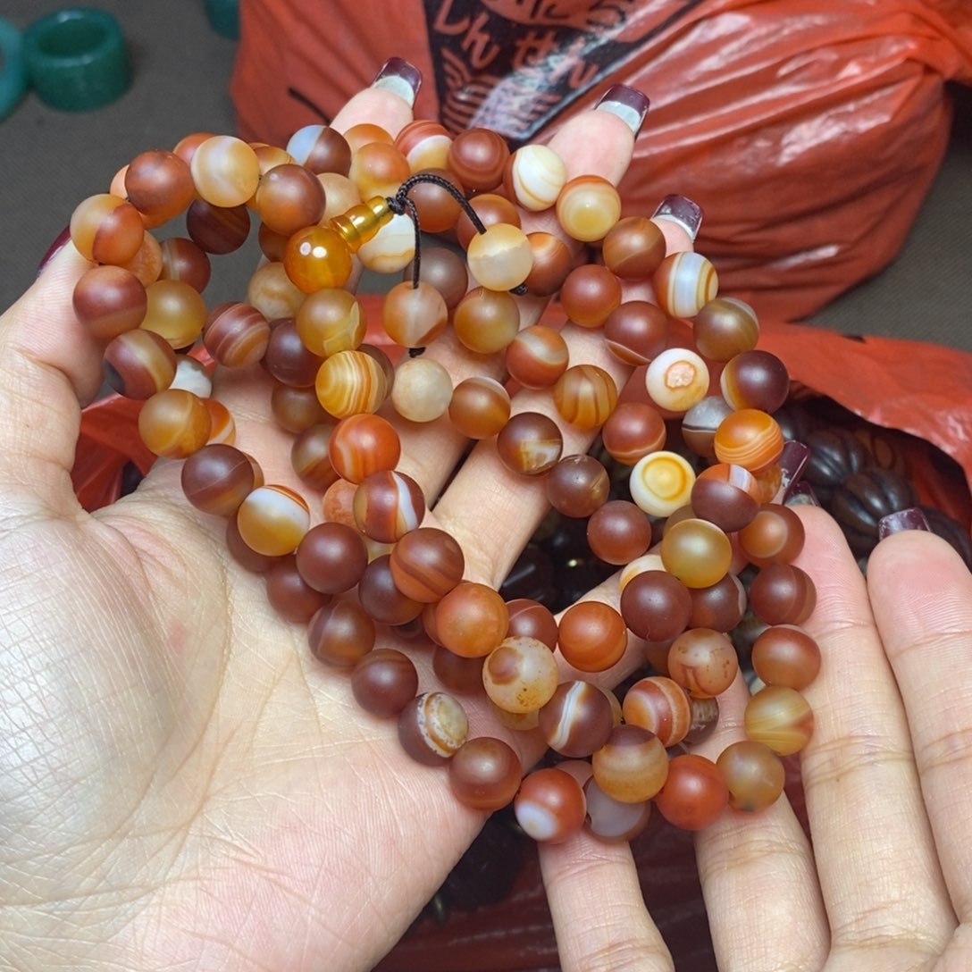 玛瑙/玉髓颈饰未镶嵌