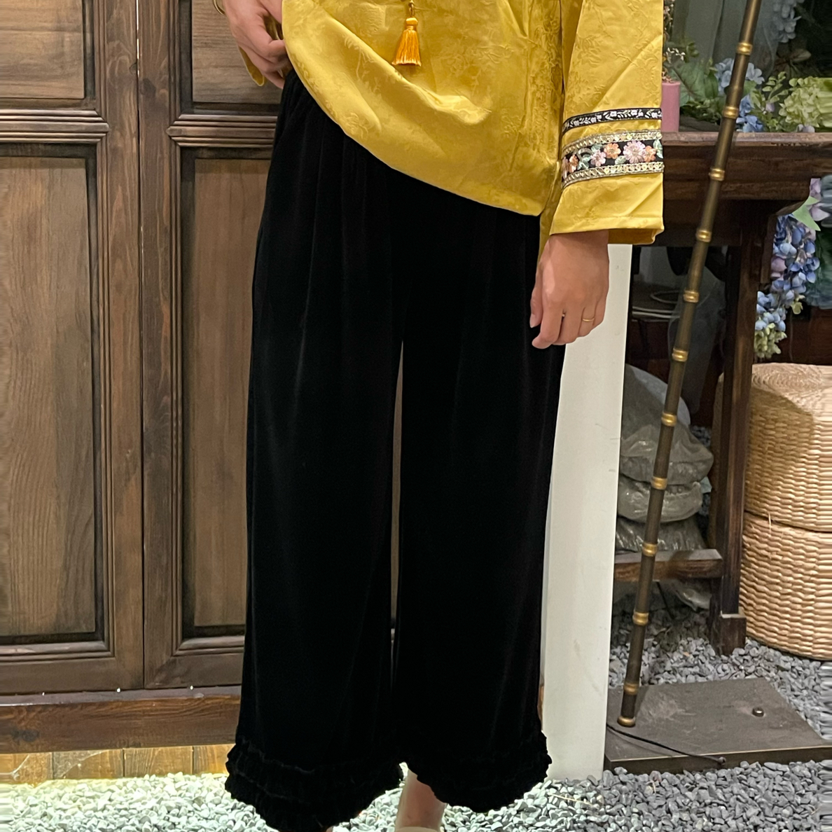 金丝绒木耳边阔腿裤女高腰2025早秋新款时尚宽松九分休闲直筒裤潮