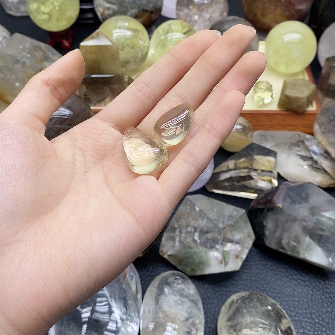 珠宝半成品水晶未镶嵌132水晶石