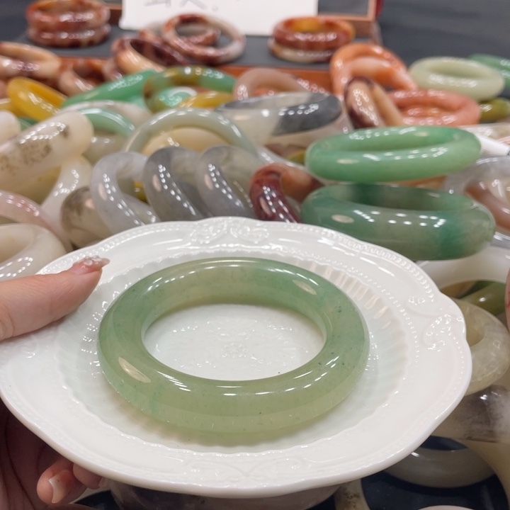 夢***影石英质玉钛钢珠宝奇石