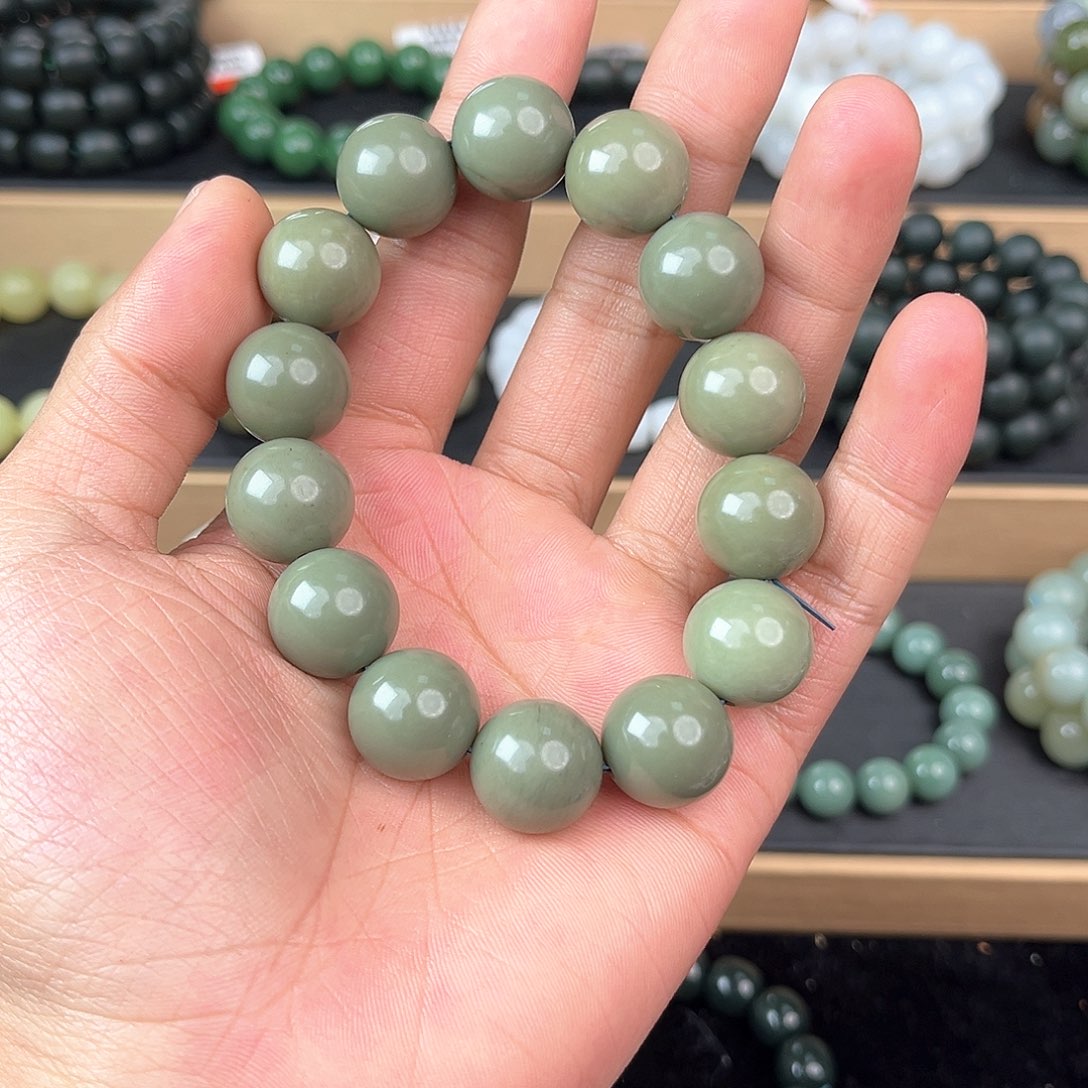 和田玉手串未镶嵌纯天然新疆和田玉沙枣青16mm