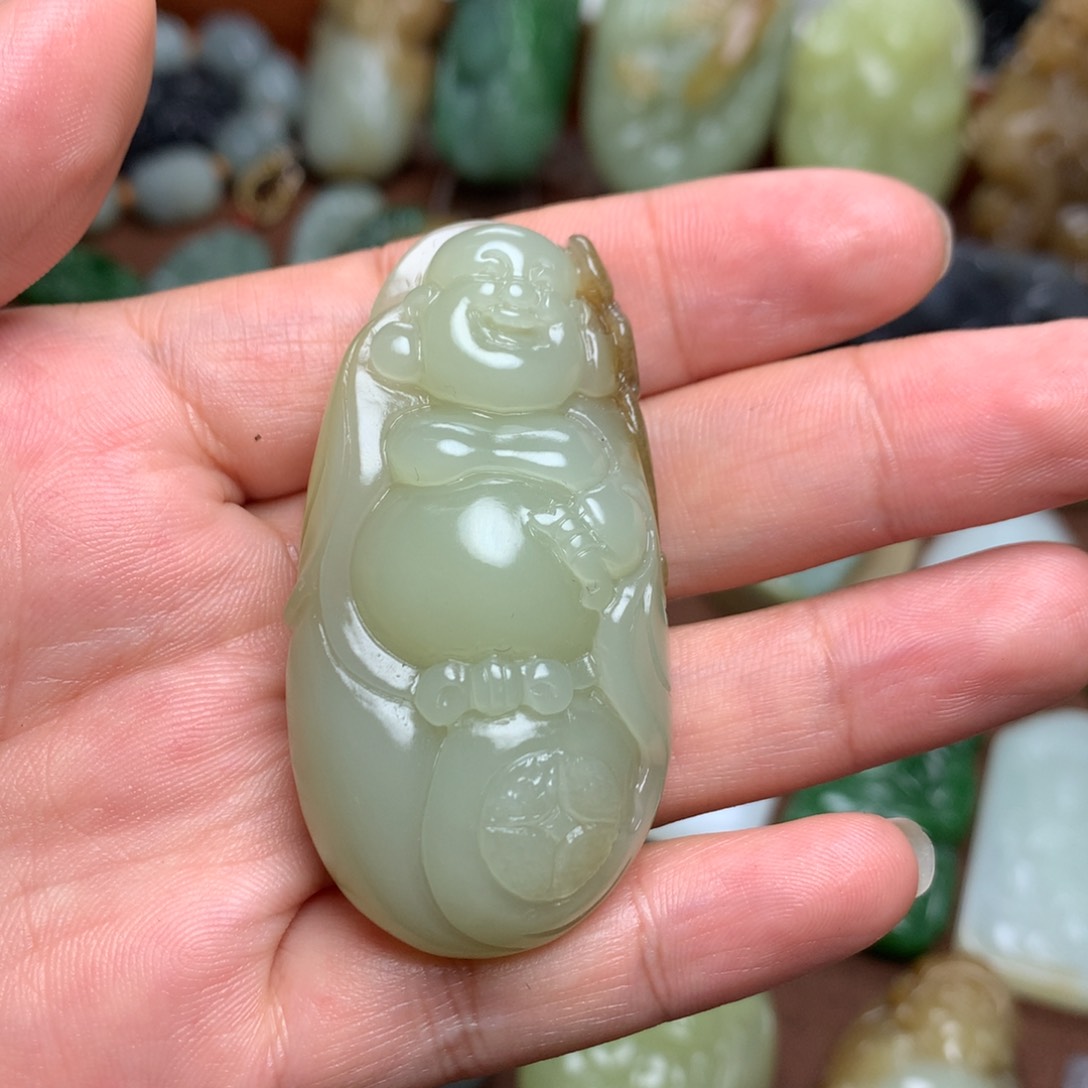 和田玉挂件未镶嵌