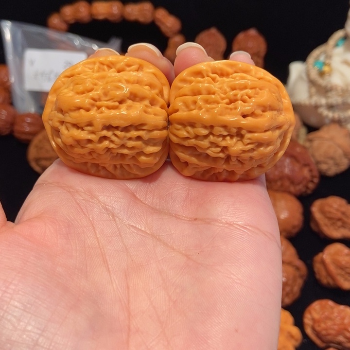 文玩核桃把件37四座楼230