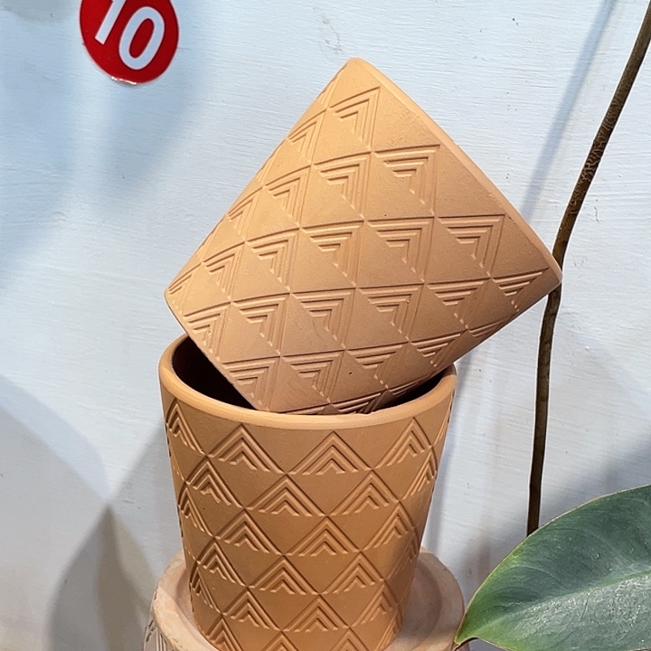 11×11花盆两个，，，，