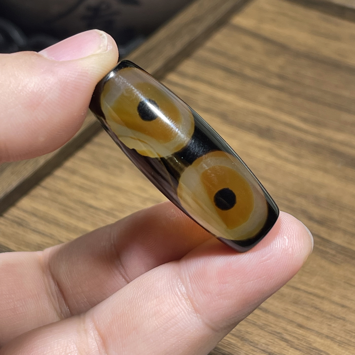 天珠缠丝玛瑙，四眼