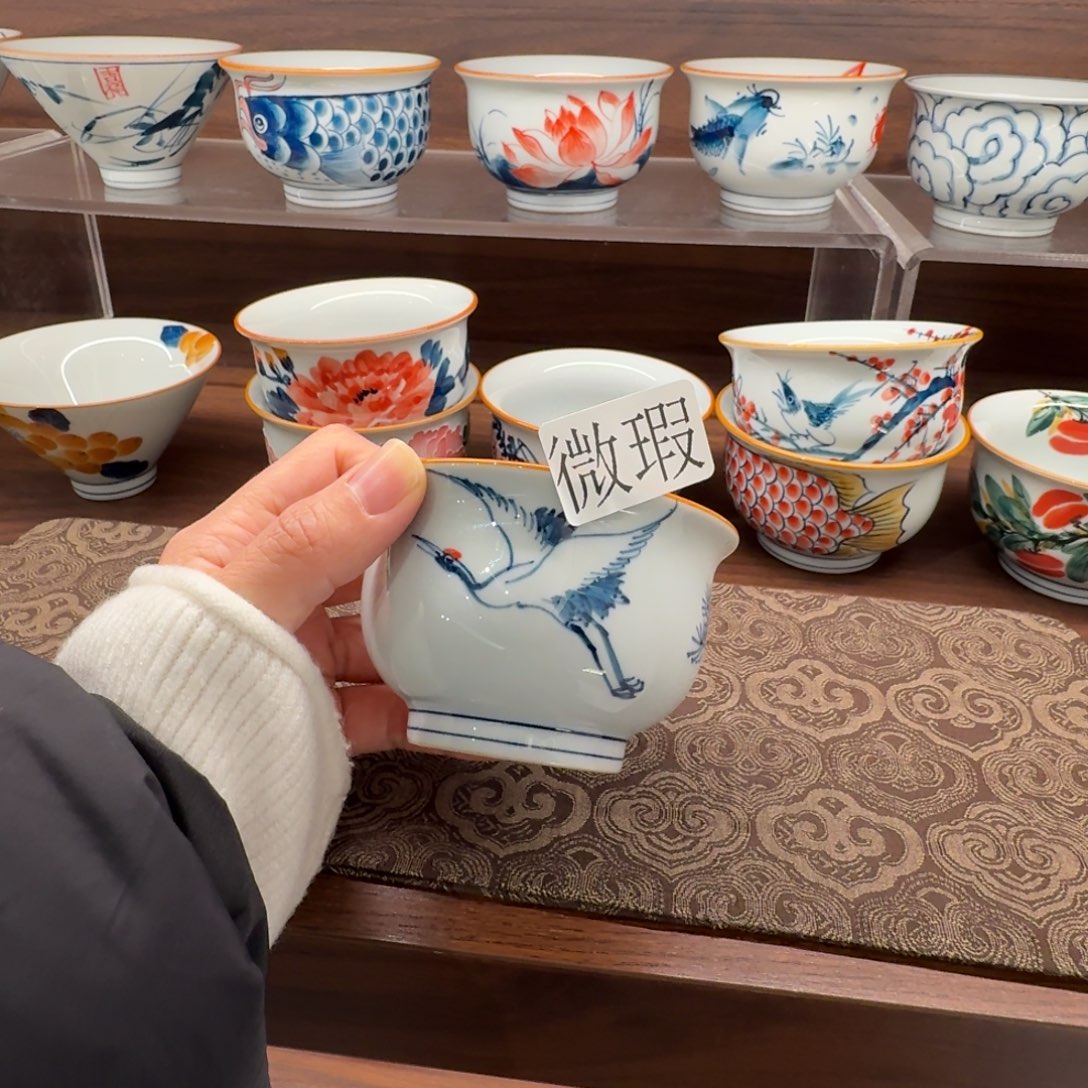 釉下手绘茶具微瑕