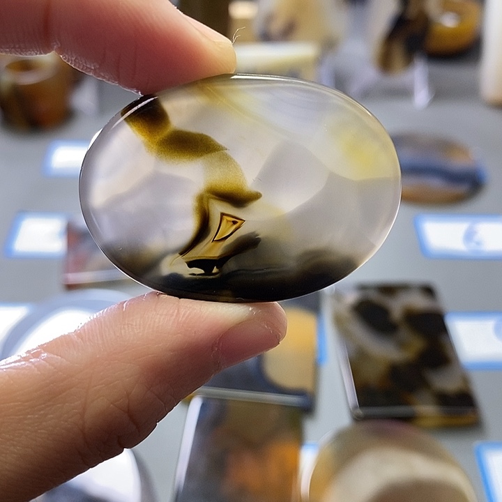 玛瑙/玉髓未镶嵌珠宝半成品156