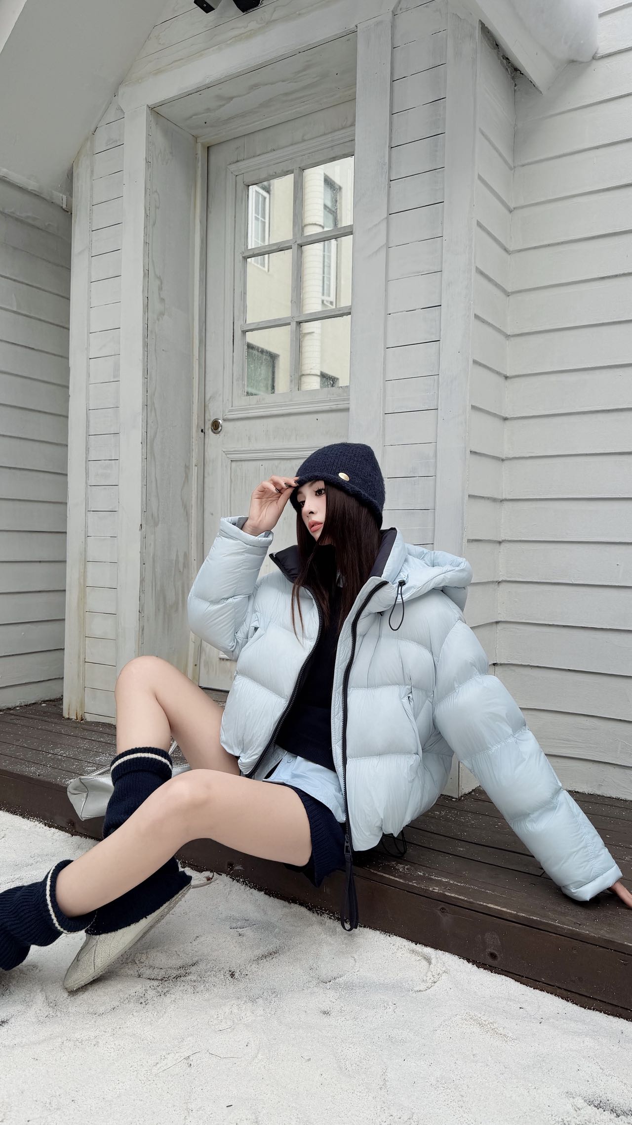 撞色百搭新国标时尚90%连帽女款羽绒服