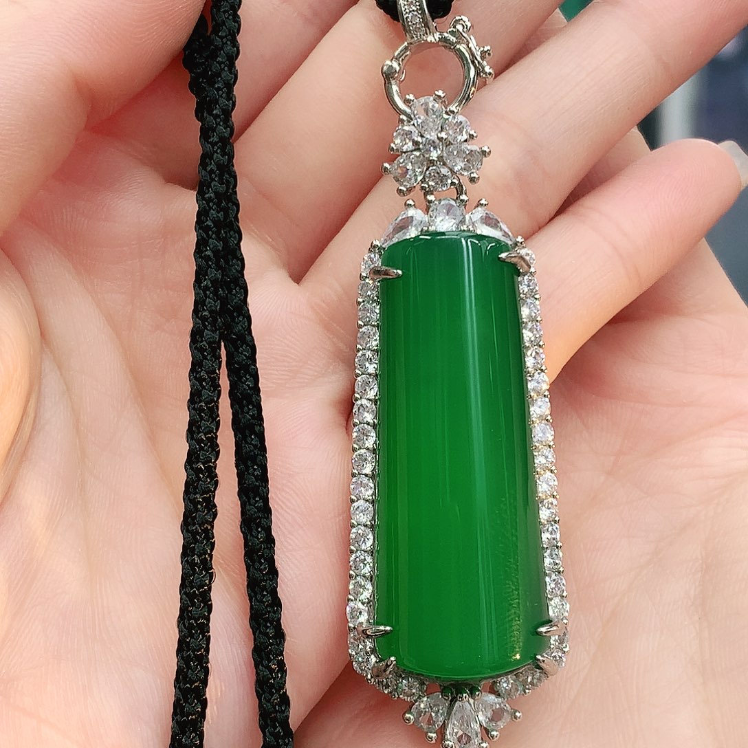 合金吊坠玛瑙/玉髓