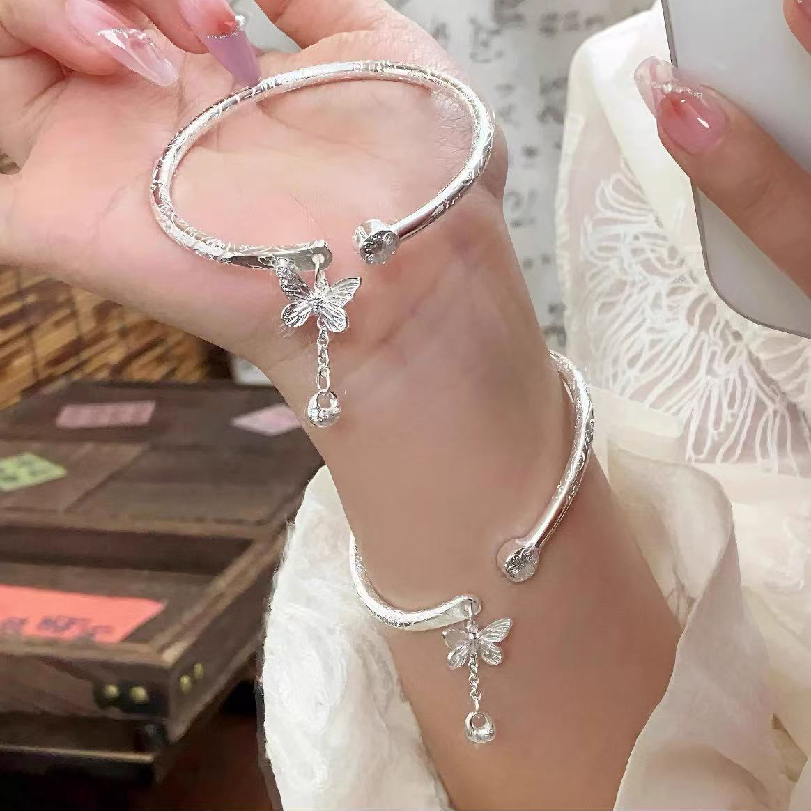 足银手镯Y33足银9999新中式吉言蝴蝶繁花胖福浮雕花纹